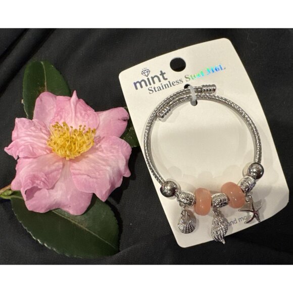 Mint Stainless Steel Crystal Starfish Shell Charm Silvertone Bangle Bracelet NEW - Picture 2 of 7